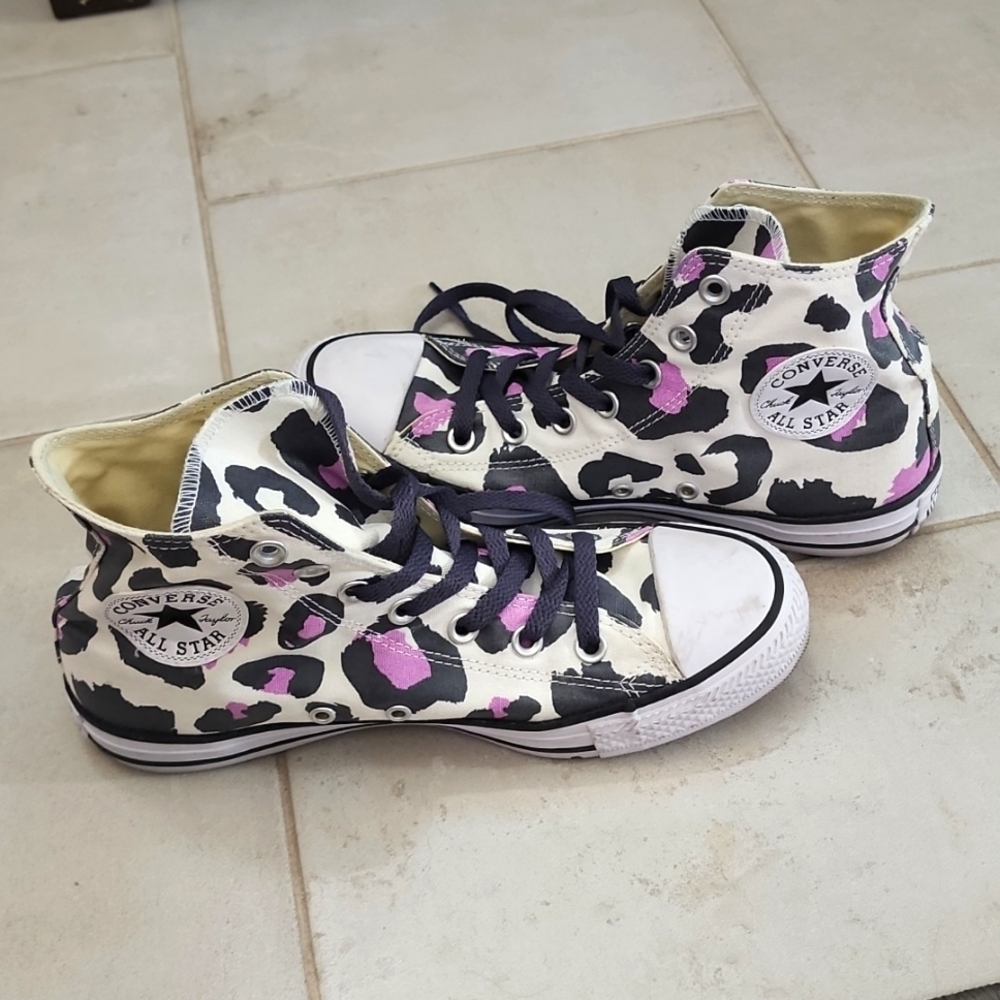 Converse hi tops
